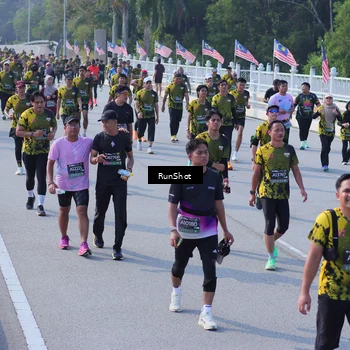 Runner Photo 7176145
