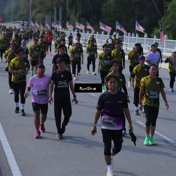 Runner Photo 7176153