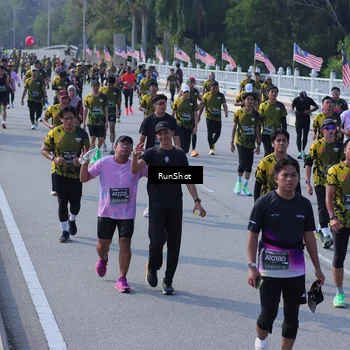 Runner Photo 7176159