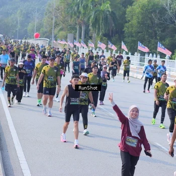 Runner Photo 7176201