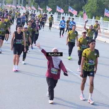 Runner Photo 7176205