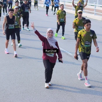 Runner Photo 7176215