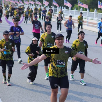 Runner Photo 7176309