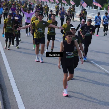 Runner Photo 7176313