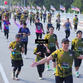 Runner Photo 7176337