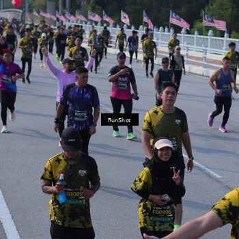 Runner Photo 7176356
