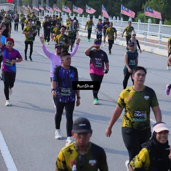 Runner Photo 7176359