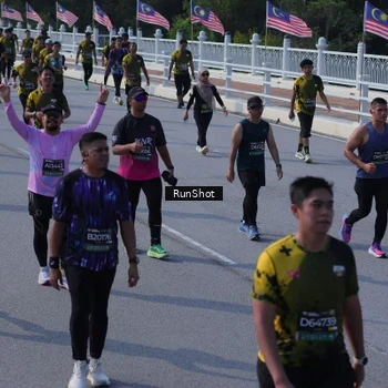 Runner Photo 7176411