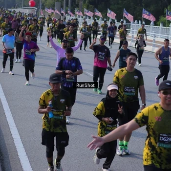 Runner Photo 7176417