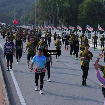 Runner Photo 7176469