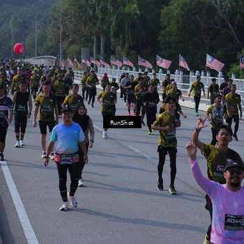 Runner Photo 7176470
