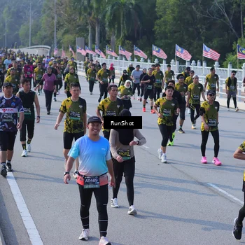 Runner Photo 7176494