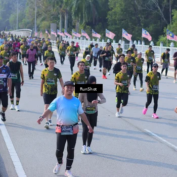 Runner Photo 7176496