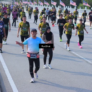 Runner Photo 7176499