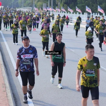 Runner Photo 7176552