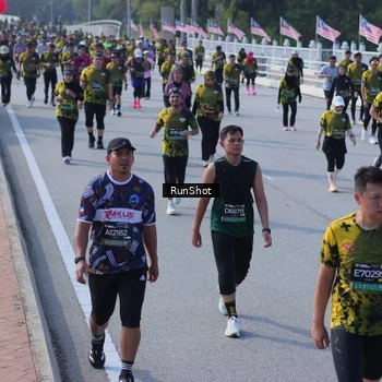 Runner Photo 7176556