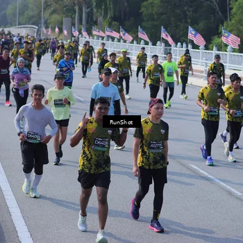 Runner Photo 7177417