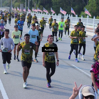 Runner Photo 7177418