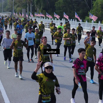 Runner Photo 7177420