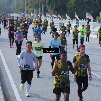 Runner Photo 7177446