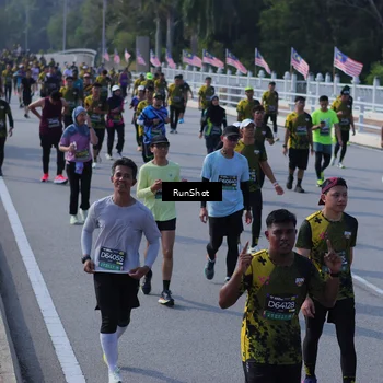 Runner Photo 7177457