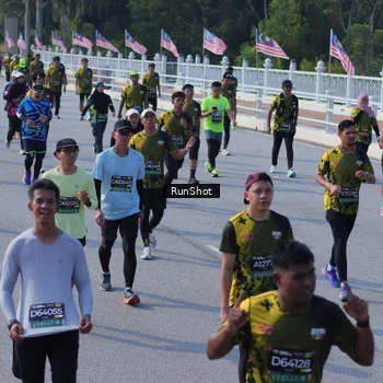 Runner Photo 7177463