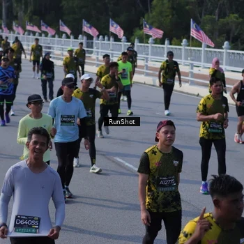 Runner Photo 7177474