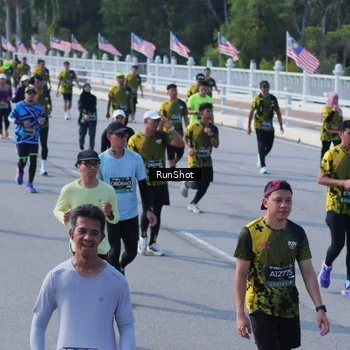 Runner Photo 7177476