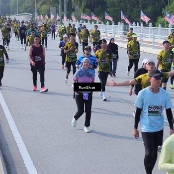 Runner Photo 7177524