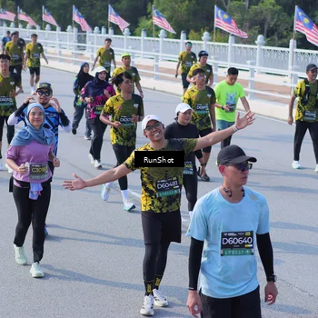 Runner Photo 7177533