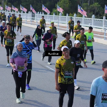Runner Photo 7177535