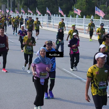 Runner Photo 7177538