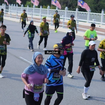 Runner Photo 7177556