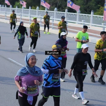 Runner Photo 7177557