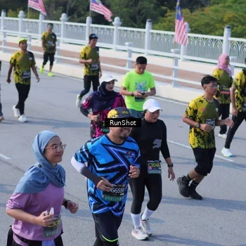Runner Photo 7177559