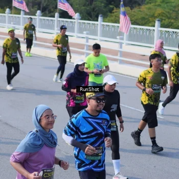 Runner Photo 7177563