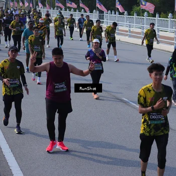 Runner Photo 7177574