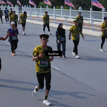 Runner Photo 7177575