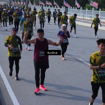 Runner Photo 7177585