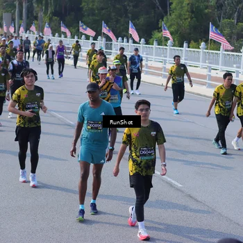 Runner Photo 7177631