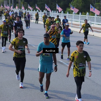 Runner Photo 7177640