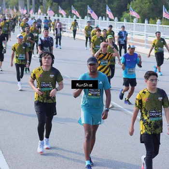 Runner Photo 7177641