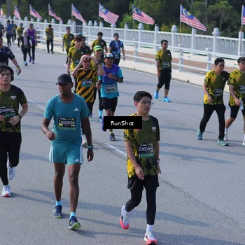 Runner Photo 7177644