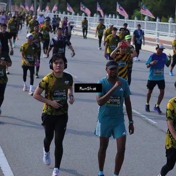 Runner Photo 7177649