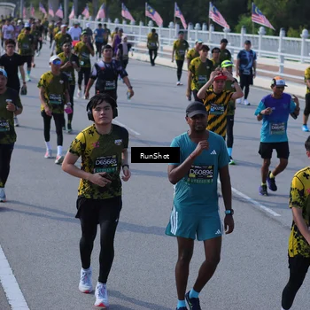 Runner Photo 7177651