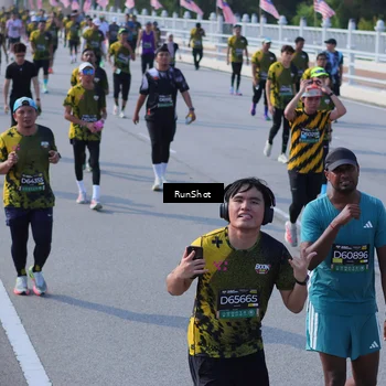 Runner Photo 7177659