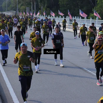 Runner Photo 7177660