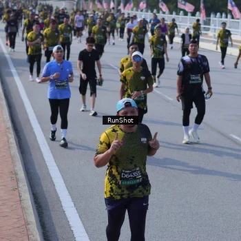 Runner Photo 7177672