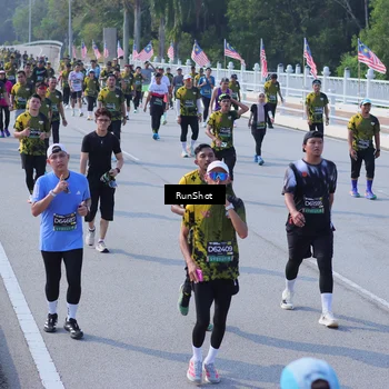 Runner Photo 7177681