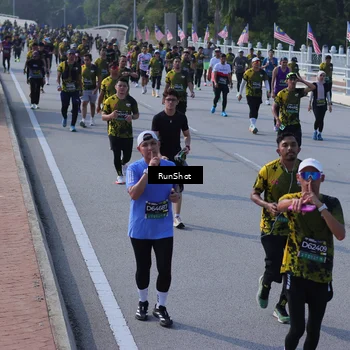 Runner Photo 7177693